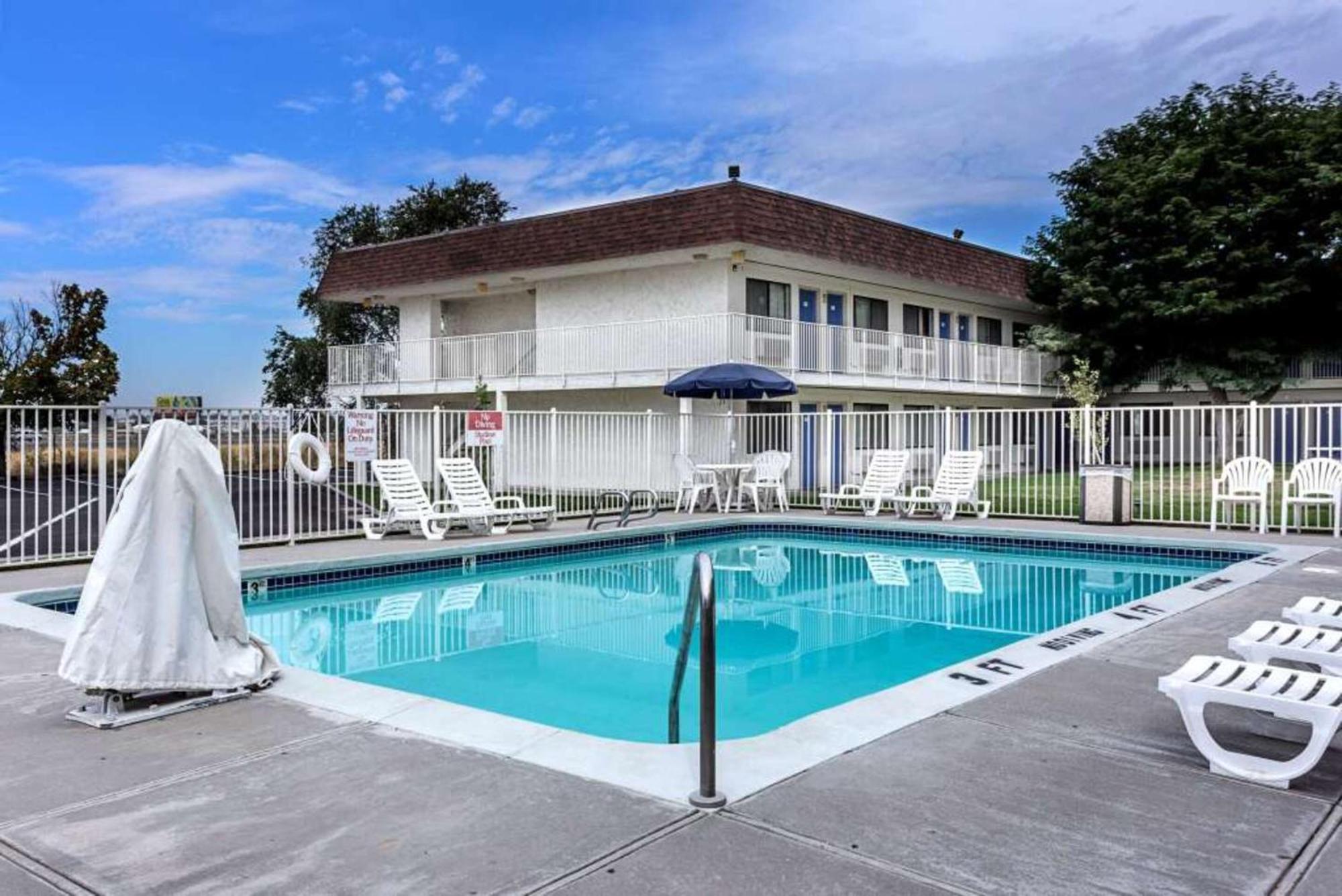 Motel 6 Ontario, Or Eksteriør bilde